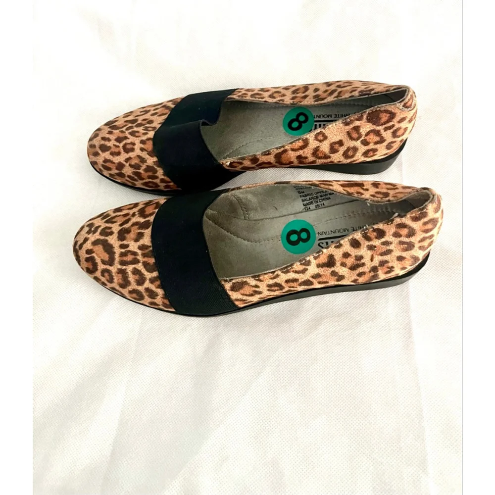 Cliffs by White Mountain Hoffman Wedge Loafers with Leopard print Women Size 8